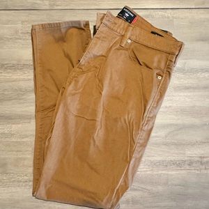 Docker’s Men’s Supreme Flex Slim Fit Size 32 x 30 Khakis LIKE NEW - Work Once
